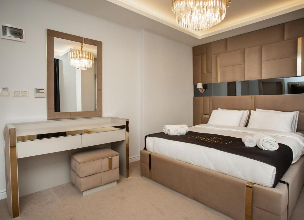 Pelit Park Hotel ทรับซอน ภายนอก รูปภาพ