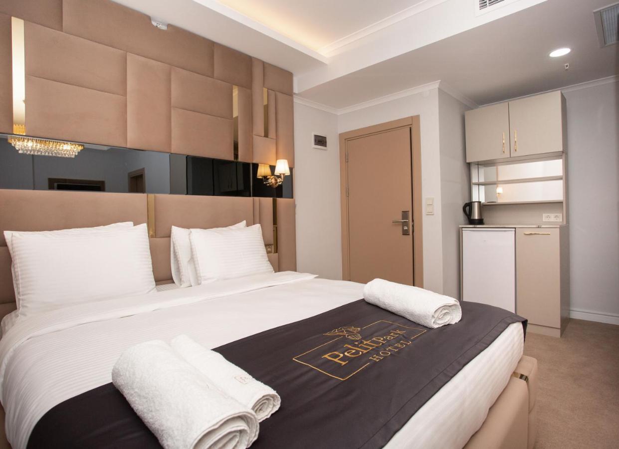 Pelit Park Hotel ทรับซอน ภายนอก รูปภาพ