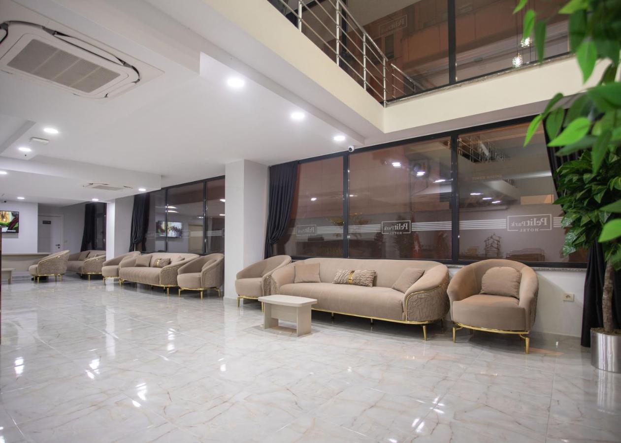 Pelit Park Hotel ทรับซอน ภายนอก รูปภาพ