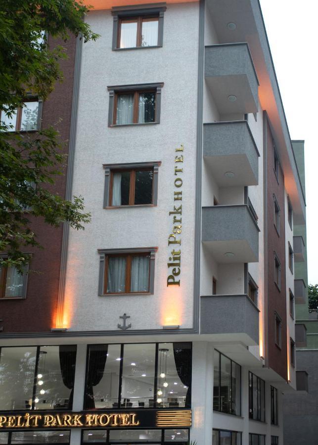 Pelit Park Hotel ทรับซอน ภายนอก รูปภาพ