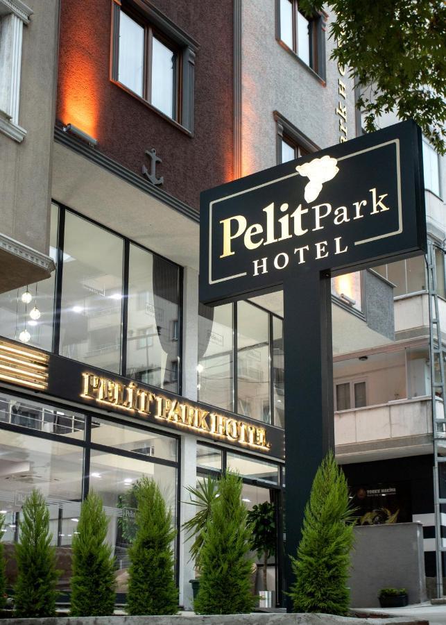 Pelit Park Hotel ทรับซอน ภายนอก รูปภาพ