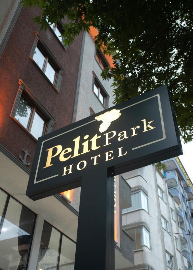Pelit Park Hotel ทรับซอน ภายนอก รูปภาพ