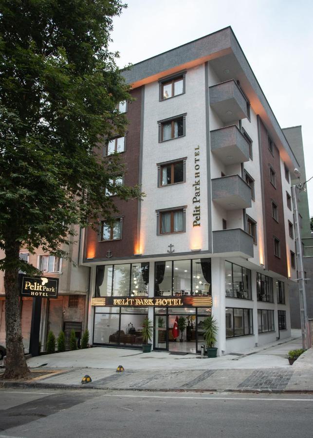 Pelit Park Hotel ทรับซอน ภายนอก รูปภาพ