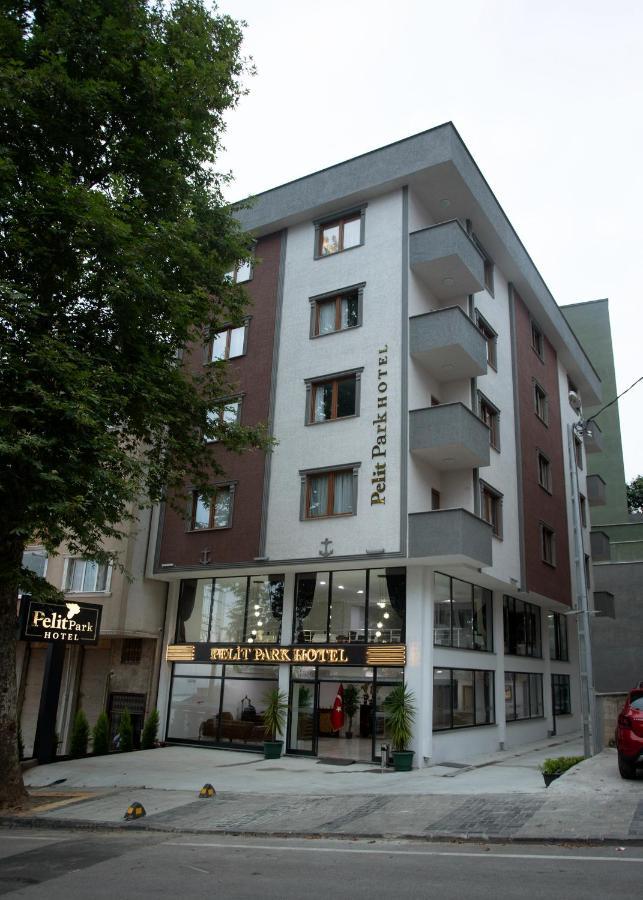 Pelit Park Hotel ทรับซอน ภายนอก รูปภาพ