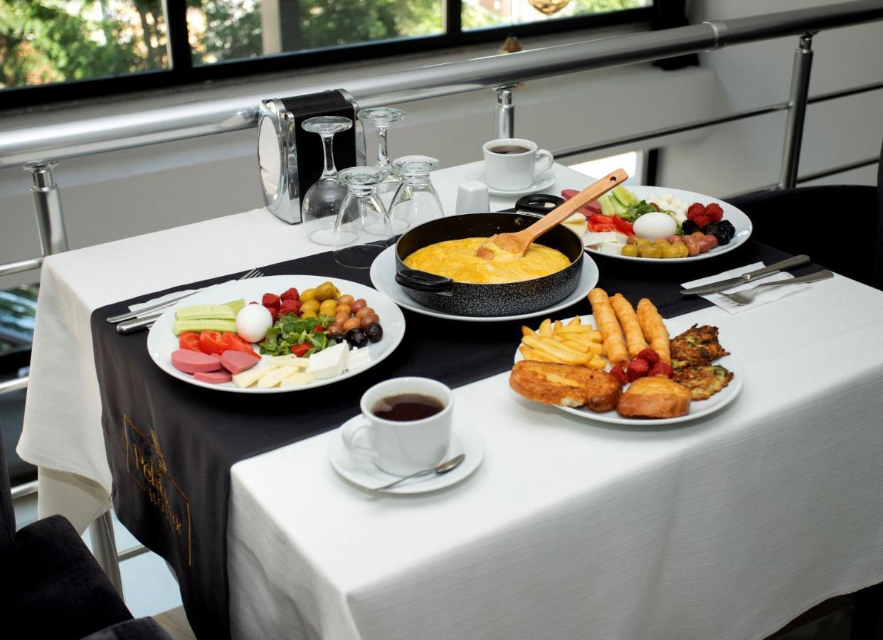 Pelit Park Hotel ทรับซอน ภายนอก รูปภาพ
